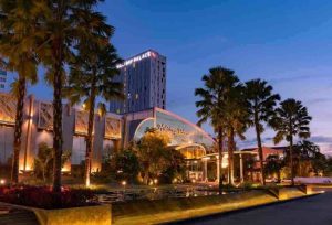casino holiday palace hotel & resort