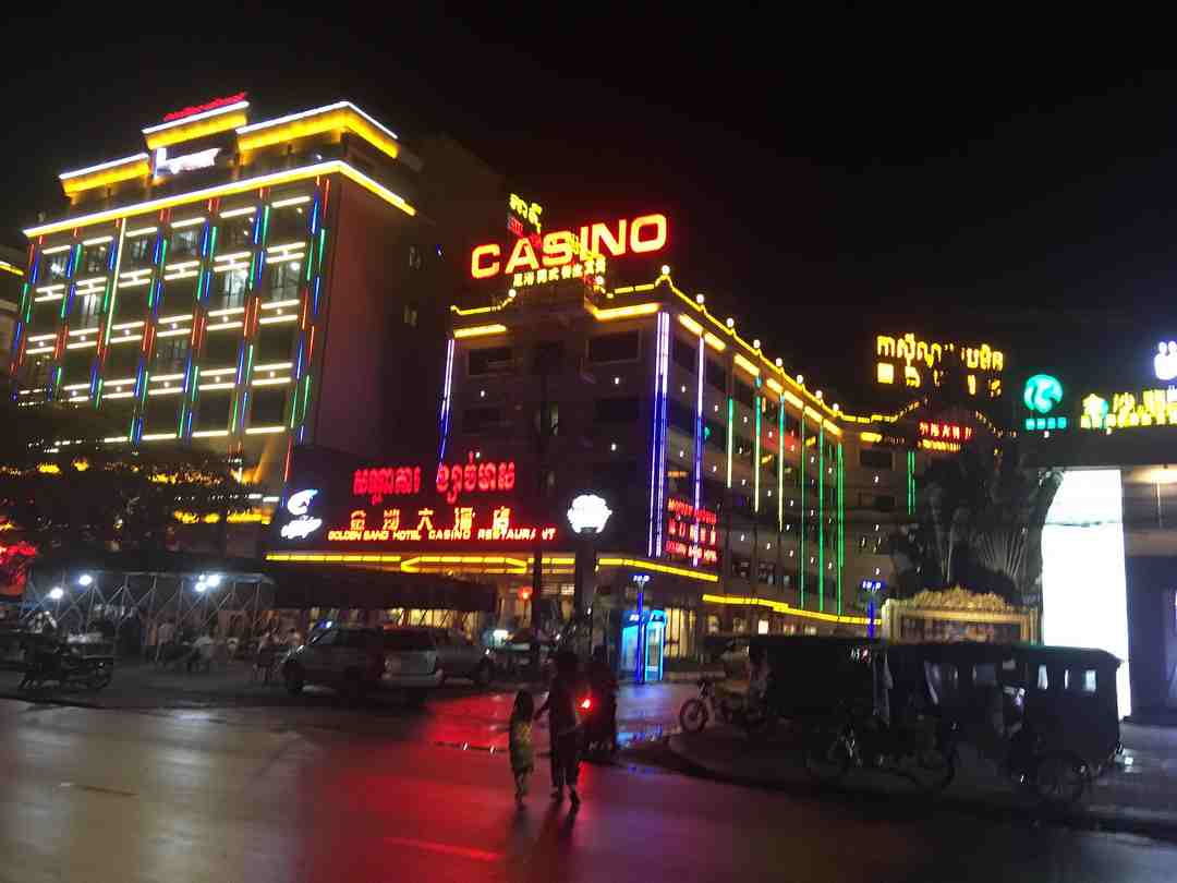 golden sand hotel and casino là địa điểm chơi cá cược uy tín bậc nhất